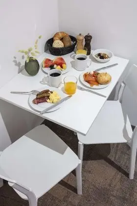 Standard Oda, Küçük Mutfak