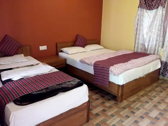 Deluxe Tek Büyük Yataklı Oda, 2 Yatak Odası, Balkon, Bahçe Manzaralı