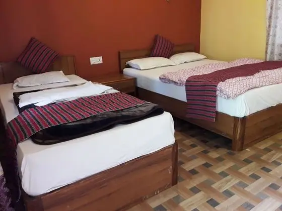 Deluxe Tek Büyük Yataklı Oda, 2 Yatak Odası, Balkon, Bahçe Manzaralı