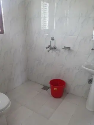Deluxe Tek Büyük Yataklı Oda, 2 Yatak Odası, Balkon, Bahçe Manzaralı