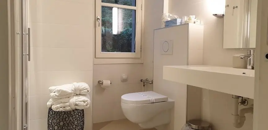 Tek Büyük veya İki Ayrı Yataklı Oda, Dağ Manzaralı