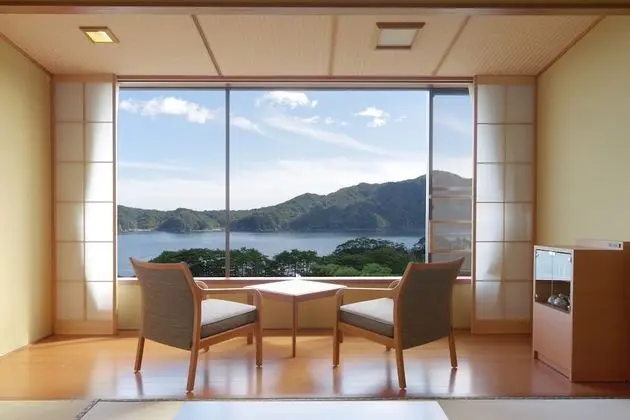 Basic Oda, Sigara İçilmez, Deniz Manzaralı