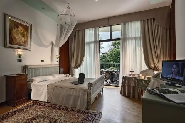 Standard Tek Büyük veya İki Ayrı Yataklı Oda