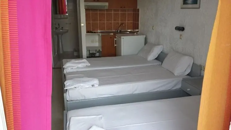 Standard Üç Kişilik Oda