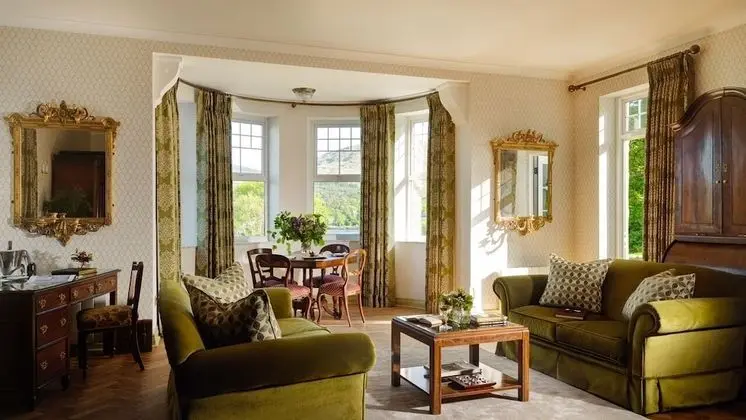 Bowood Suite overlooking the Kenmare Bay