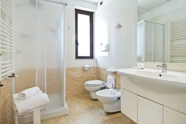 Standard Tek Büyük veya İki Ayrı Yataklı Oda