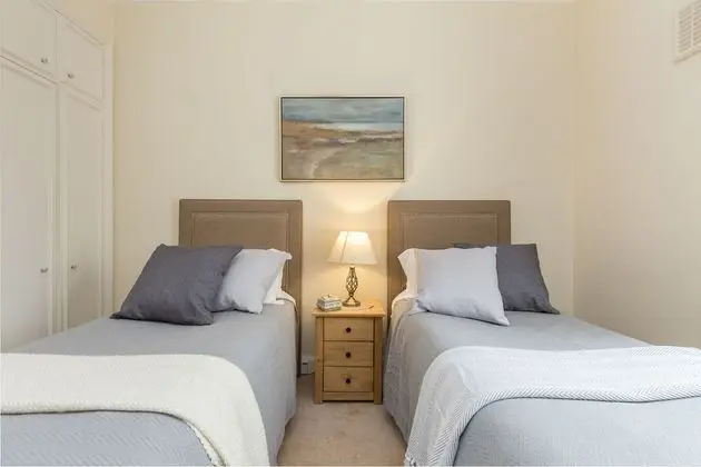 Presidential Apart Daire, Engellilere Uygun, Banyolu/Duşlu (3 bedroom)