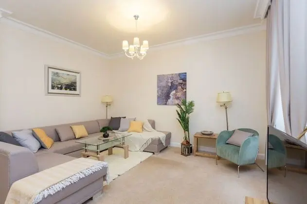 Presidential Apart Daire, Engellilere Uygun, Banyolu/Duşlu (3 bedroom)