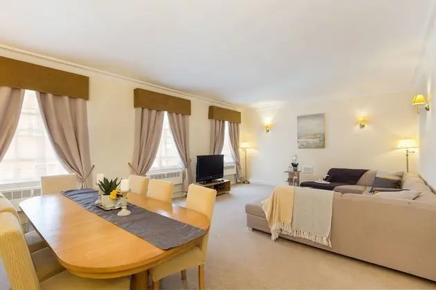 Royal Apart Daire, Engellilere Uygun, Banyolu/Duşlu (4 bedroom)