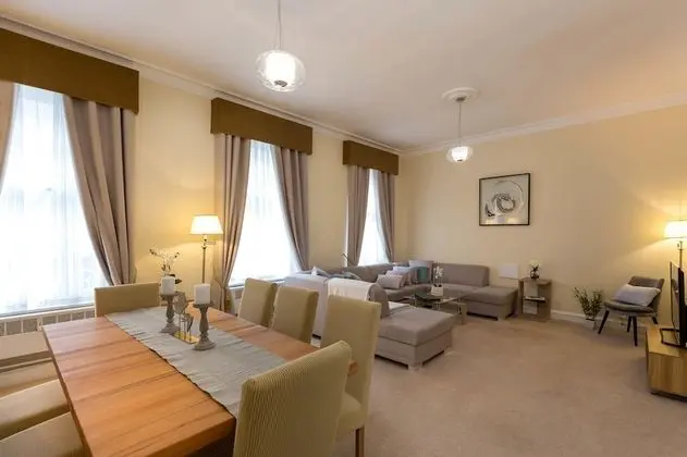 Royal Apart Daire, Engellilere Uygun, Banyolu/Duşlu (4 bedroom)