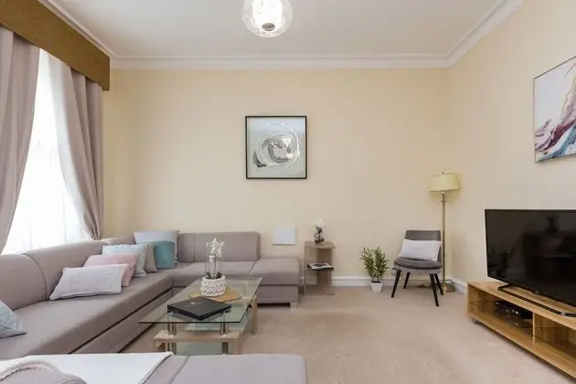 Royal Apart Daire, Engellilere Uygun, Banyolu/Duşlu (4 bedroom)