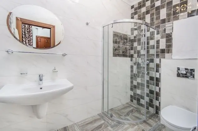 Standard Tek Büyük Yataklı Oda