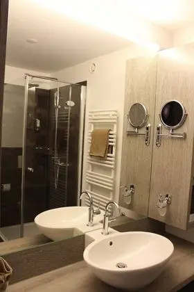 Business Büyük Yataklı Tek Kişilik Oda