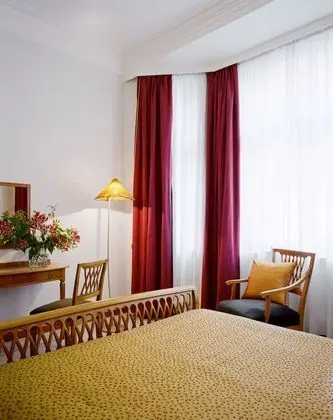 Comfort Tek Büyük veya İki Ayrı Yataklı Oda