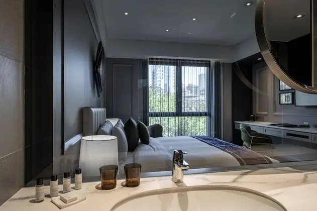 Superior Tek Büyük Yataklı Oda (V Room)