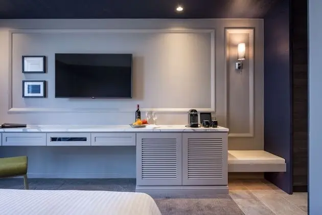 Superior Tek Büyük Yataklı Oda (V Room)