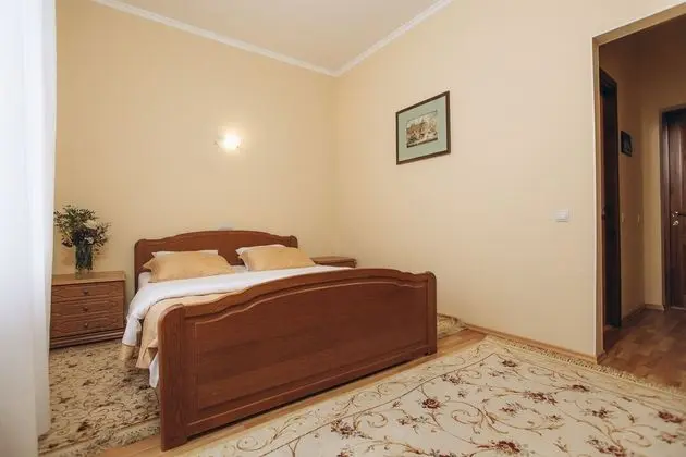 Standard Tek Büyük Yataklı Oda