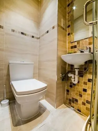 Standard Tek Büyük Yataklı Oda