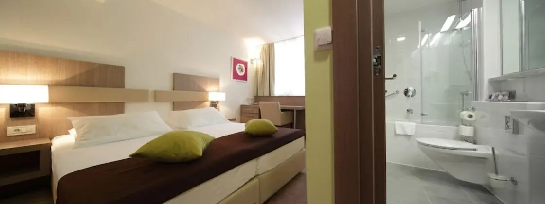 Economy Tek Büyük Yataklı Oda, Dağ Manzaralı