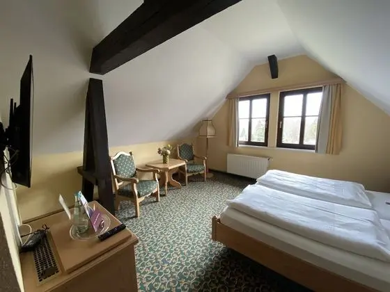 Tek Büyük Yataklı Oda