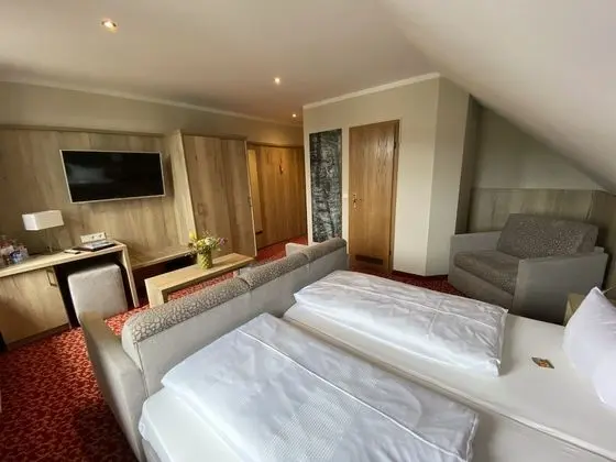 Tek Büyük Yataklı Oda