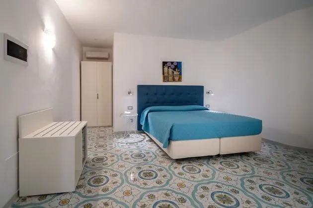 Standard Tek Büyük veya İki Ayrı Yataklı Oda