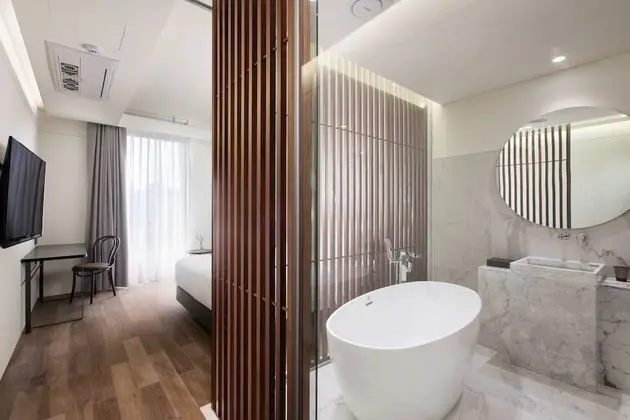 Deluxe Tek Büyük Yataklı Oda