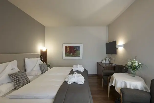 Tek Büyük Yataklı Oda, Balkon
