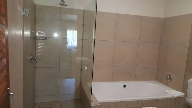 Deluxe Tek Büyük veya İki Ayrı Yataklı Oda, 1 Yatak Odası