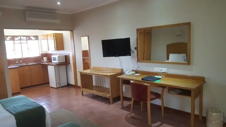 Family Tek Büyük veya İki Ayrı Yataklı Oda