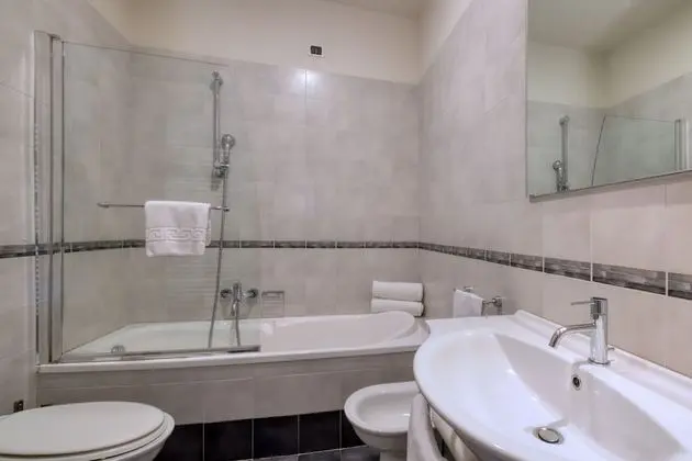 Standard Tek Büyük veya İki Ayrı Yataklı Oda, Tepe Manzaralı