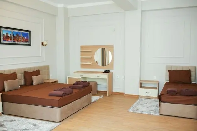 Panoramic Tek Büyük veya İki Ayrı Yataklı Oda