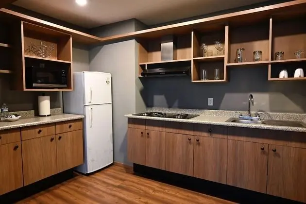 Master Suite, 1 King Bed, Kitchenette