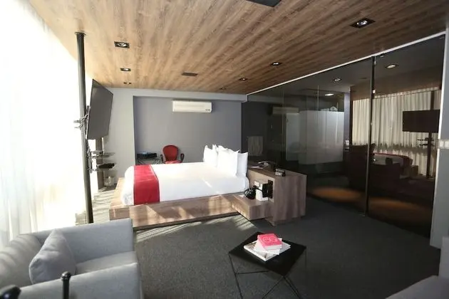 Master Suite, 1 King Bed, Kitchenette