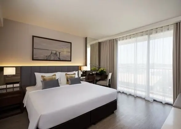 Deluxe Tek Büyük Yataklı Oda
