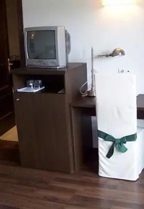 Üç Kişilik Oda