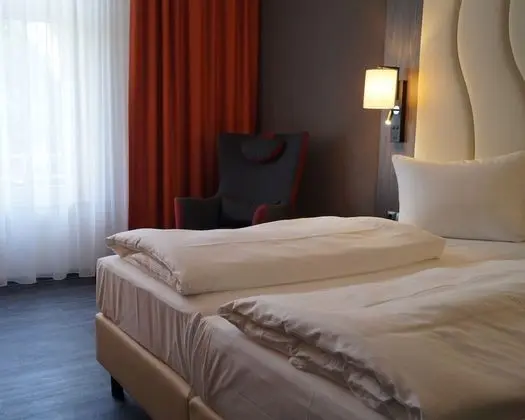 Comfort Tek Kişilik Oda, Park Manzaralı