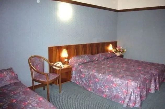 Standard Üç Kişilik Oda