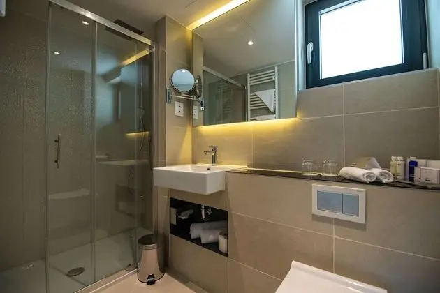 Oda, Balkon, Havuz Manzaralı (Guest)