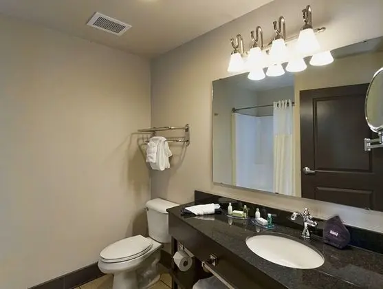 Room, 2 Queen Beds, Land View