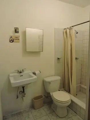 Üç Kişilik Oda