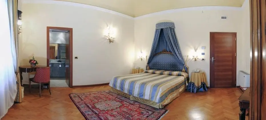 Tek Büyük veya İki Ayrı Yataklı Oda