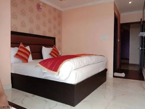 Deluxe Oda, 1 En Büyük (King) Boy Yatak, Şehir Manzaralı