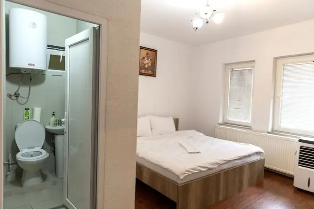 Basic Tek Büyük Yataklı Oda