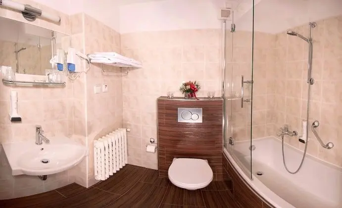 Tek Büyük veya İki Ayrı Yataklı Oda