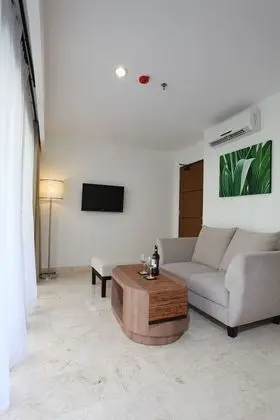 Deluxe Süit (Deluxe Pool Suite)