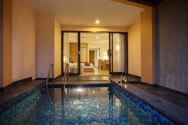 Süit (Pool Suite)