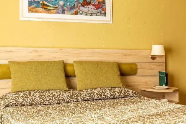 Comfort Tek Büyük Yataklı Oda