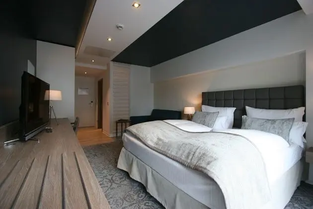Standard Tek Büyük Yataklı Oda (Doppelzimmer mit Balkon)