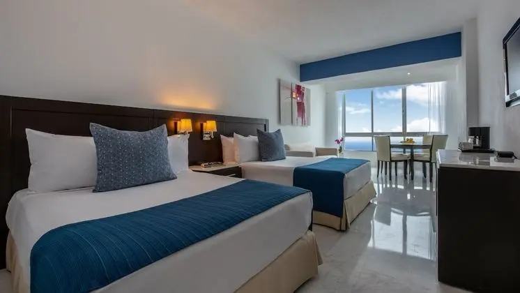Deluxe Room Ocean View 2 Double Beds